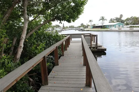 350 79th Avenue N St Petersburg FL 33702