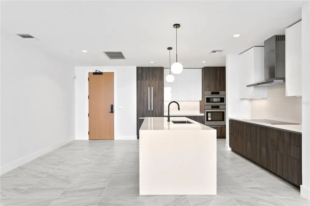 777 3rd Avenue N St Petersburg FL 33701