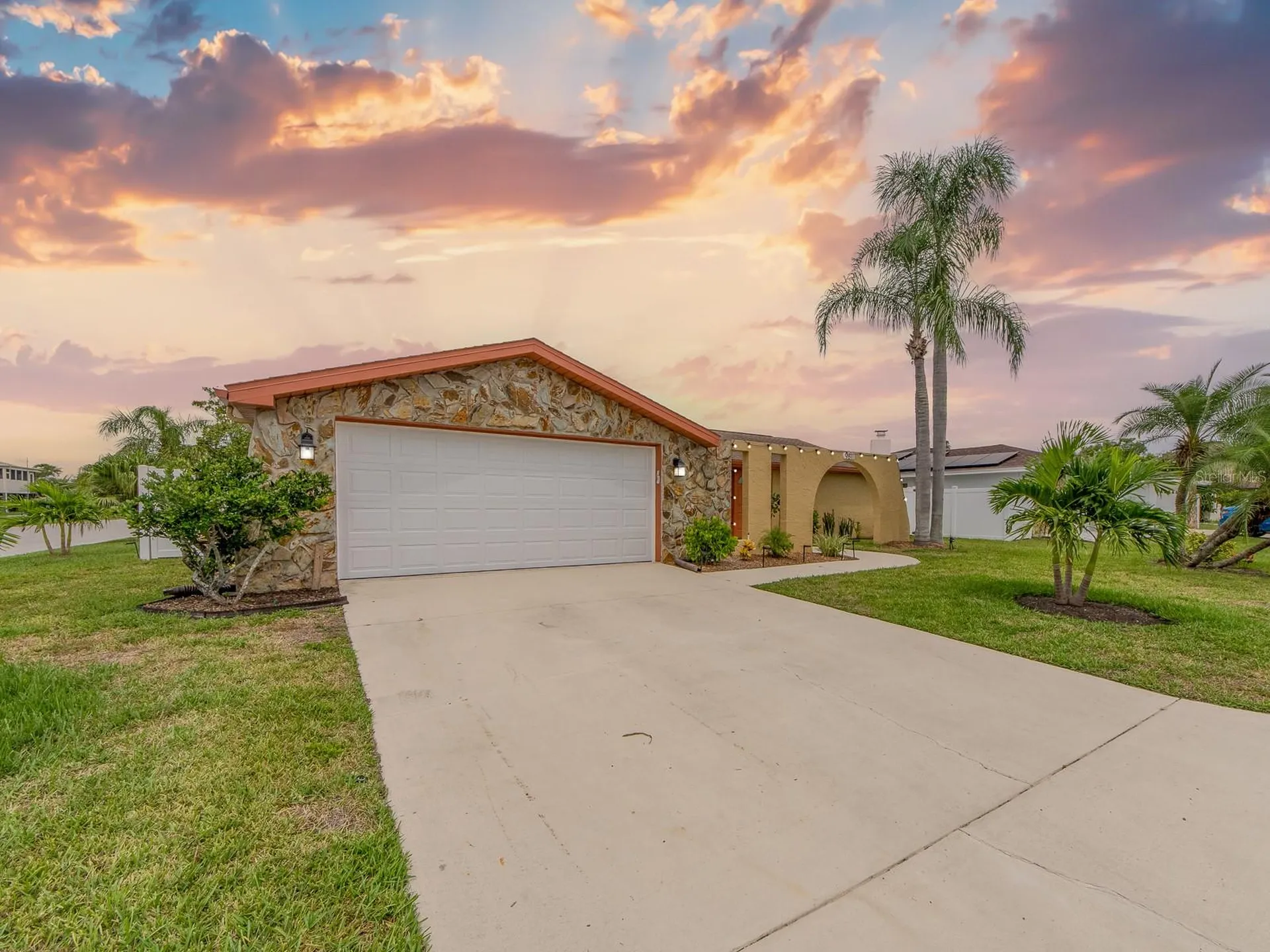 9811 San Mateo Way Port Richey FL 34668