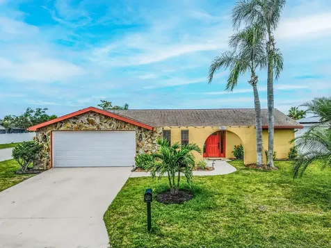 9811 San Mateo Way Port Richey FL 34668
