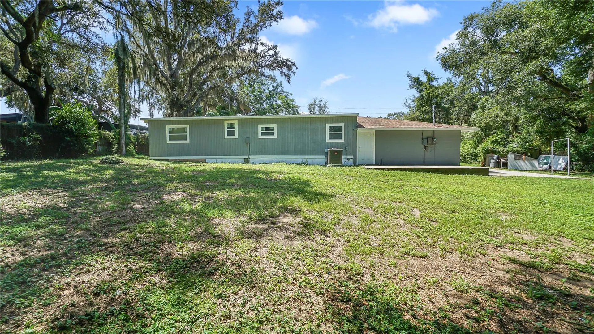 721 E 13th Street Apopka FL 32703