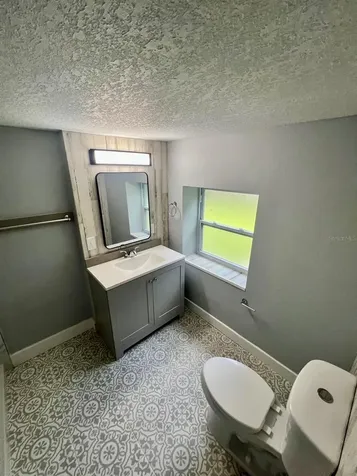 721 E 13th Street Apopka FL 32703