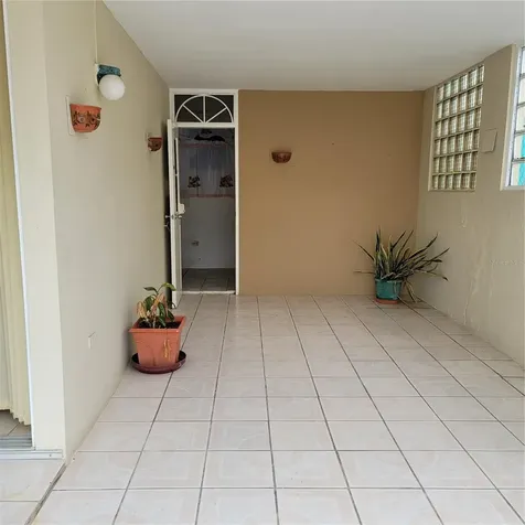 Alturas De Rio Grande NE Calle 24 Rio Grande PR 00745