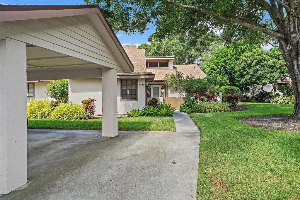 4549 Winston Lane N Sarasota FL 34235