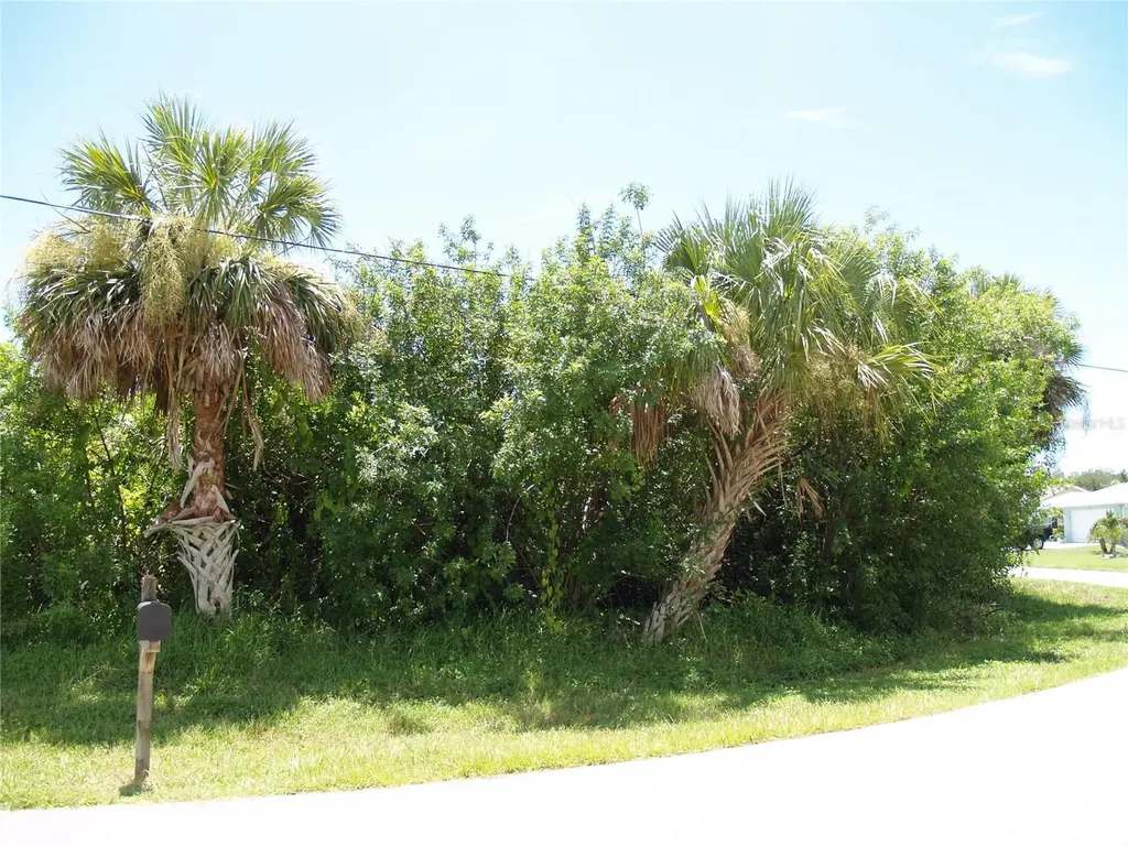 18443 Briggs Circle Port Charlotte FL 33948