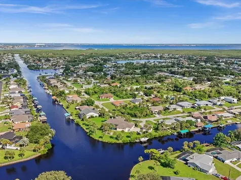18443 Briggs Circle Port Charlotte FL 33948