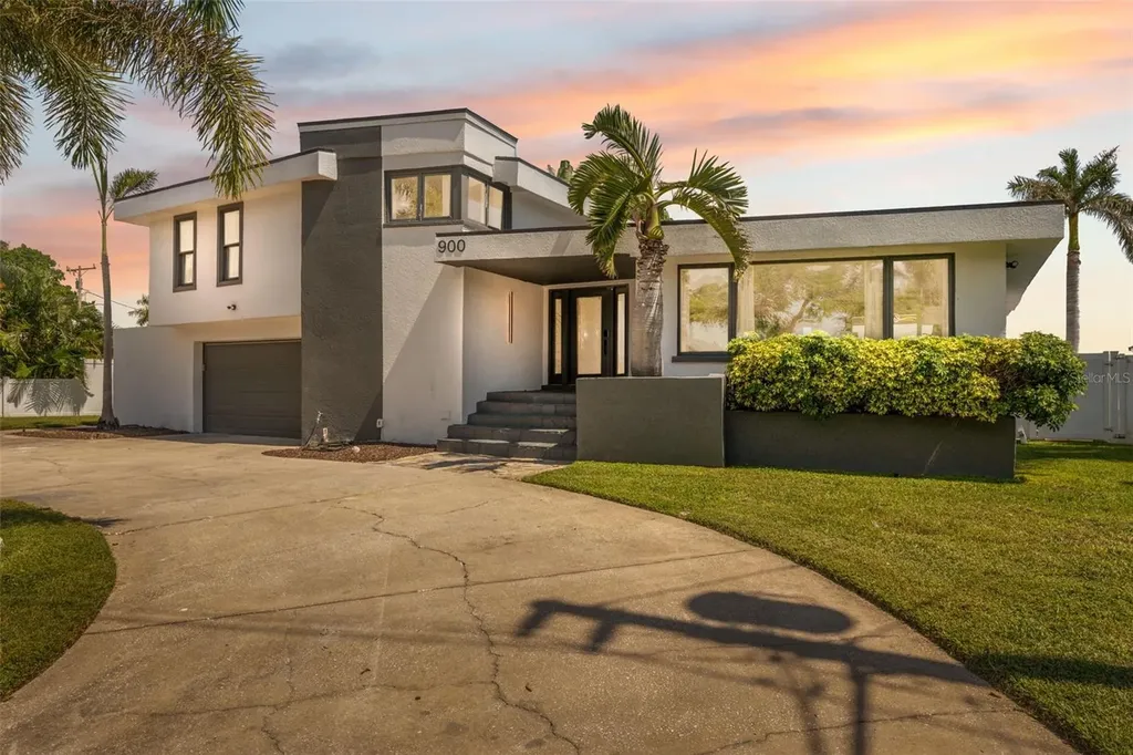 900 79th Street S St Petersburg FL 33707