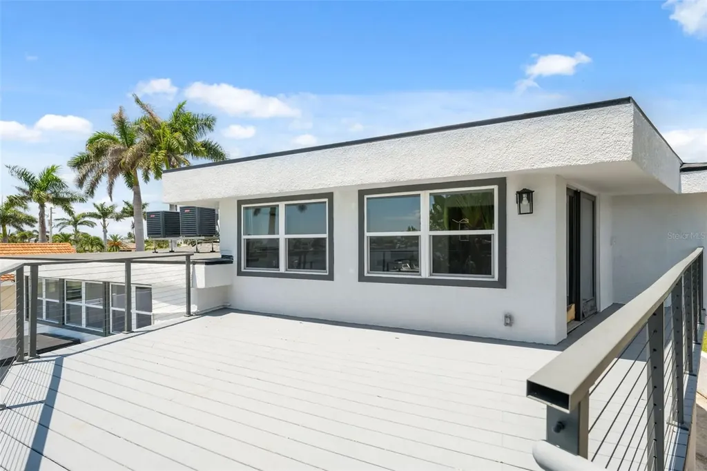 900 79th Street S St Petersburg FL 33707