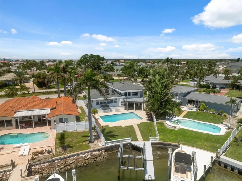 900 79th Street S St Petersburg FL 33707
