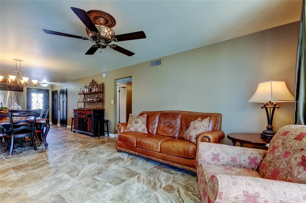 7003 Sunset Way St Pete Beach FL 33706