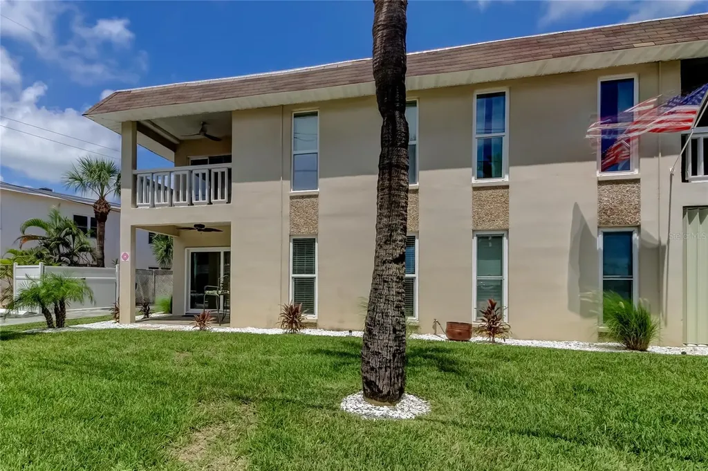 7003 Sunset Way St Pete Beach FL 33706