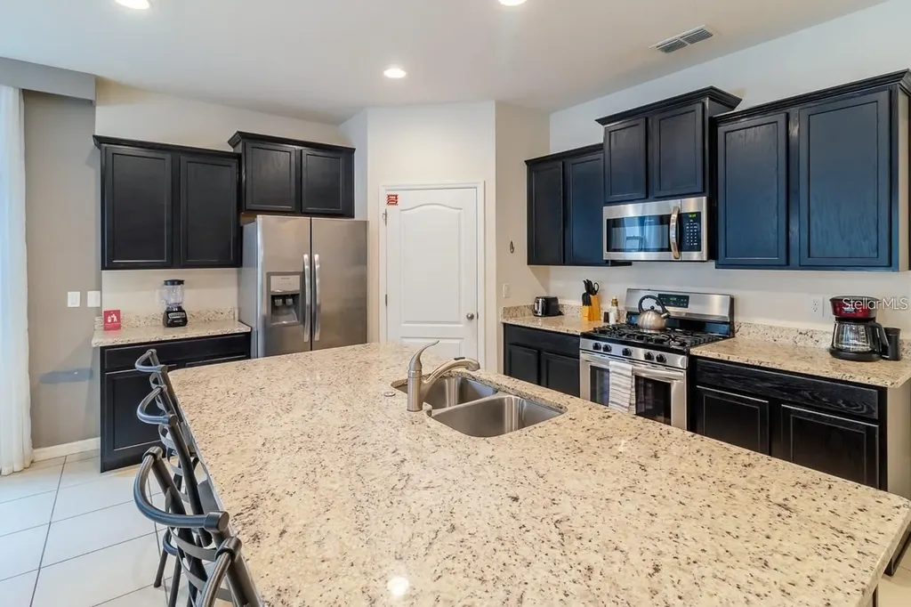 6047 Broad Oak Drive Davenport FL 33837