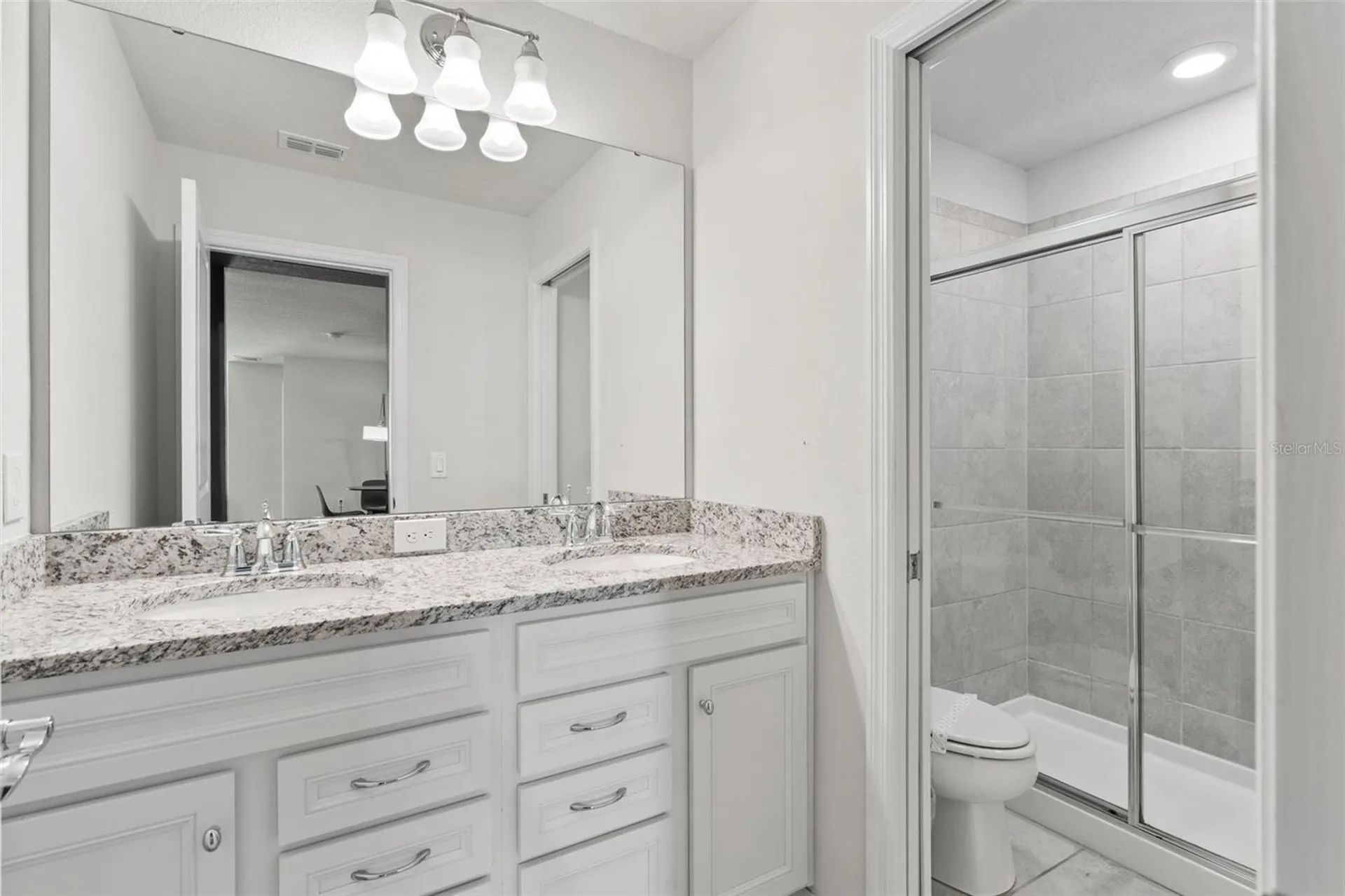 2070 Lelani Circle Davenport FL 33897