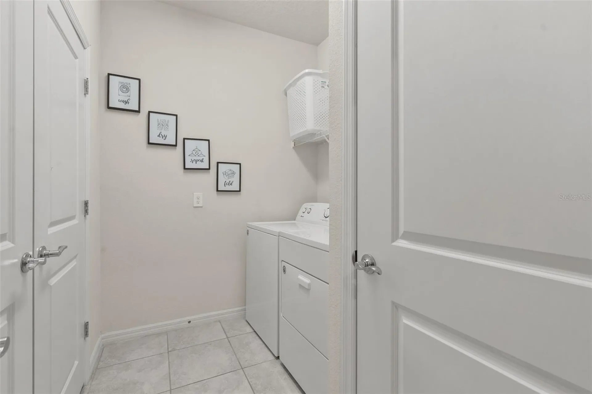2070 Lelani Circle Davenport FL 33897