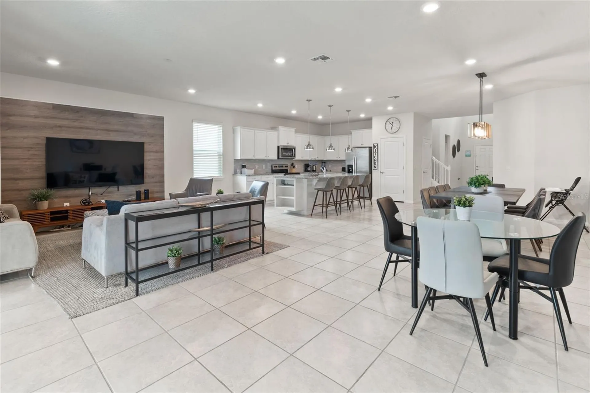 2070 Lelani Circle Davenport FL 33897
