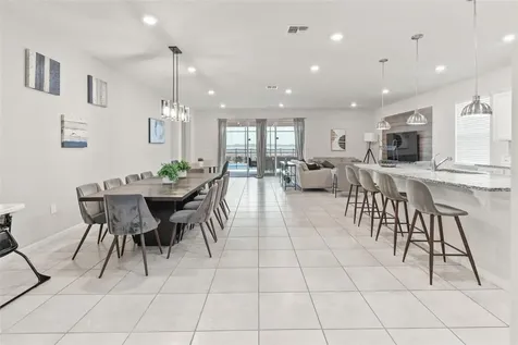 2070 Lelani Circle Davenport FL 33897