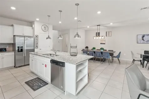 2070 Lelani Circle Davenport FL 33897