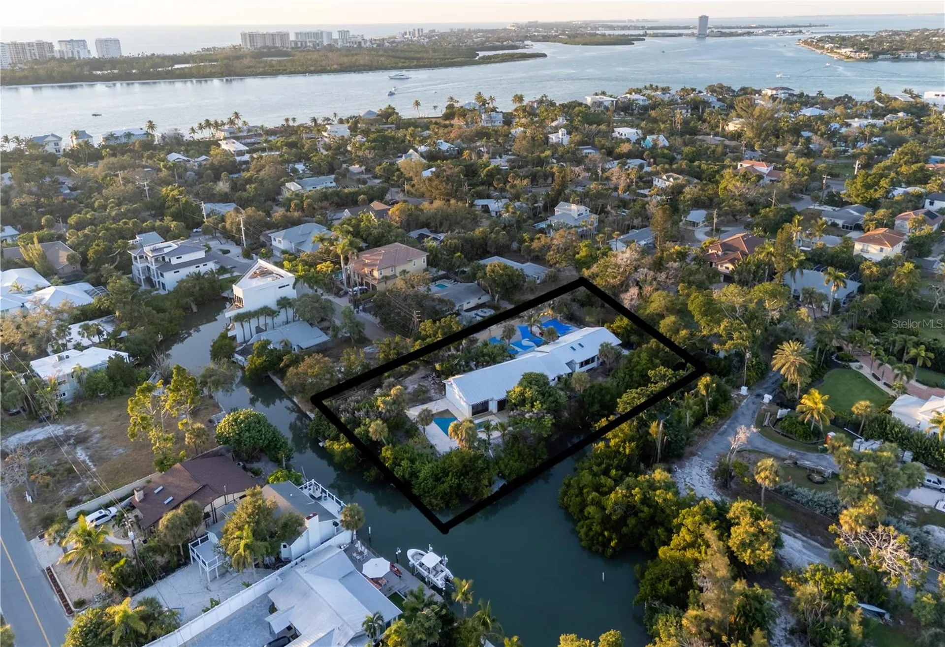 300 Garden Lane Sarasota FL 34242