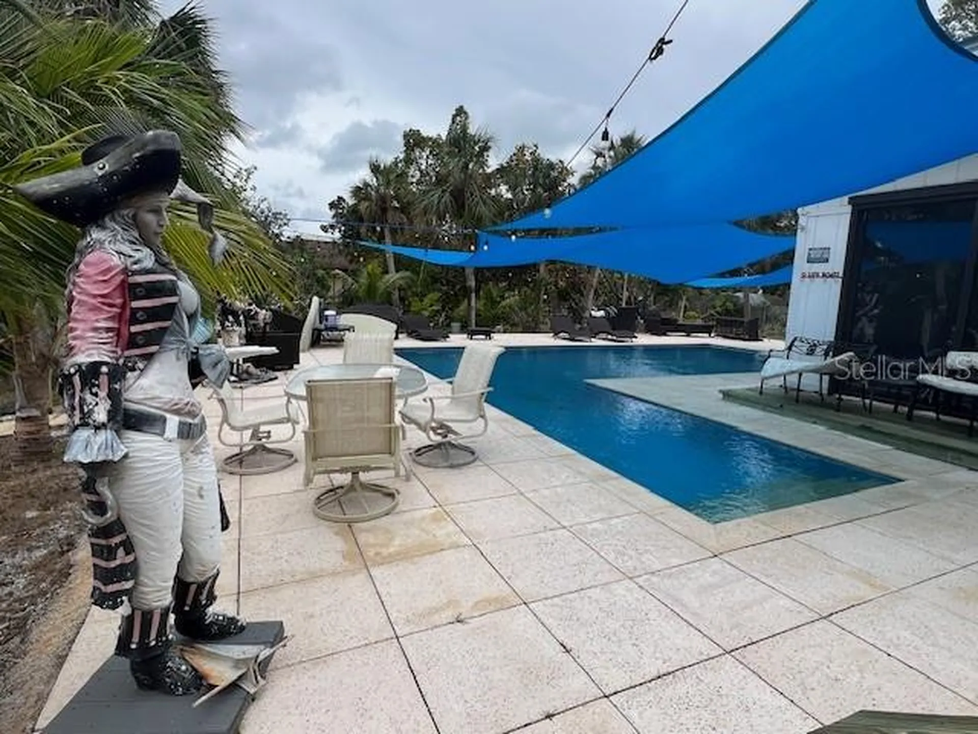 300 Garden Lane Sarasota FL 34242
