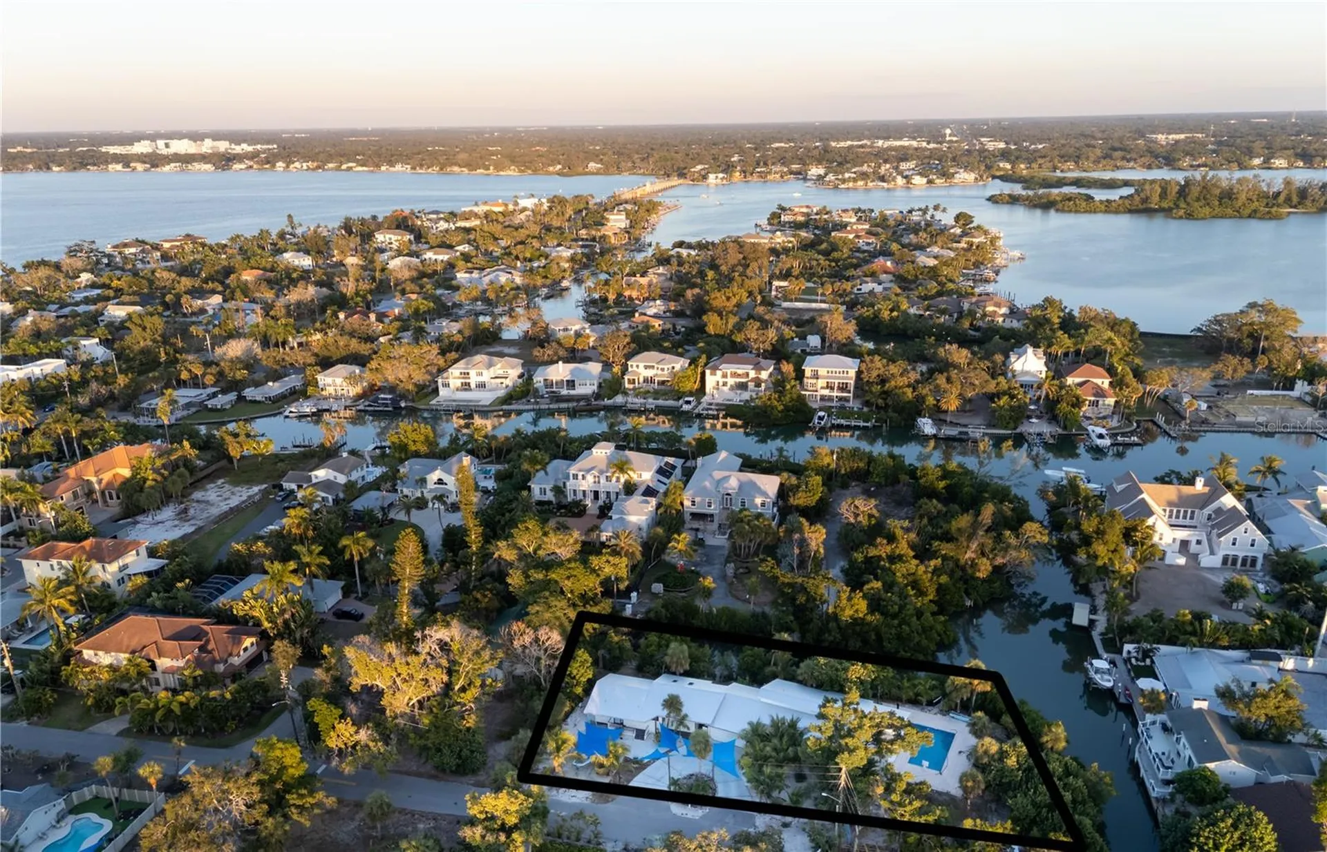 300 Garden Lane Sarasota FL 34242