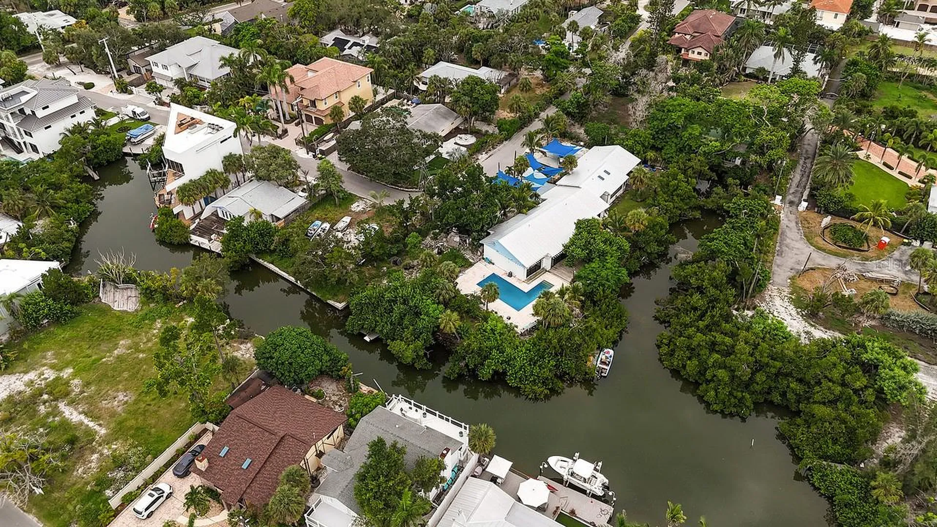 300 Garden Lane Sarasota FL 34242