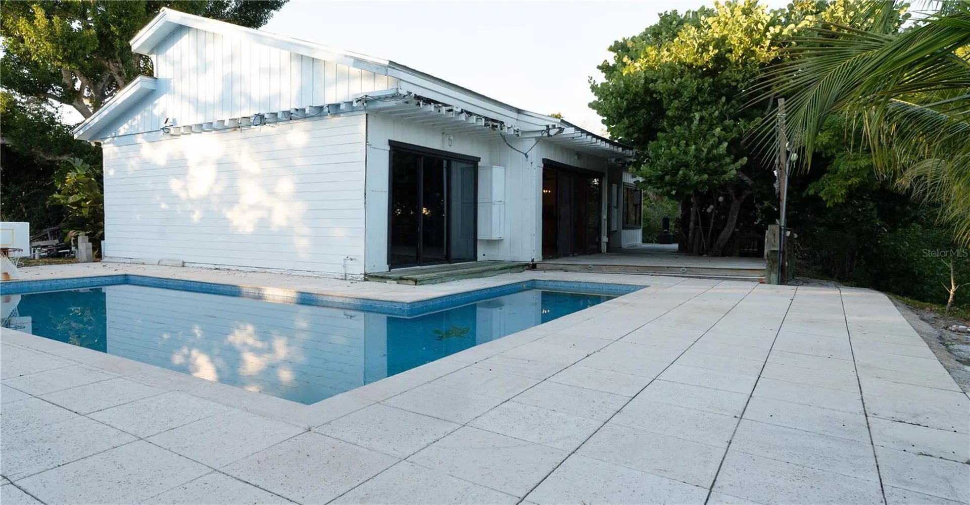 300 Garden Lane Sarasota FL 34242