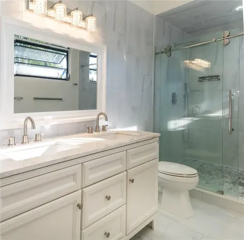 300 Garden Lane Sarasota FL 34242