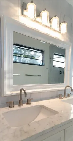 300 Garden Lane Sarasota FL 34242