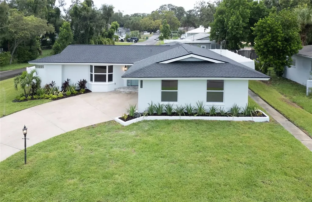 11119 Cherokee Drive St Petersburg FL 33708
