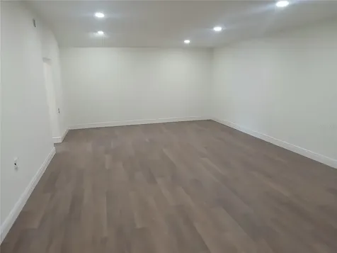 3465 Edgewater Drive Orlando FL 32804