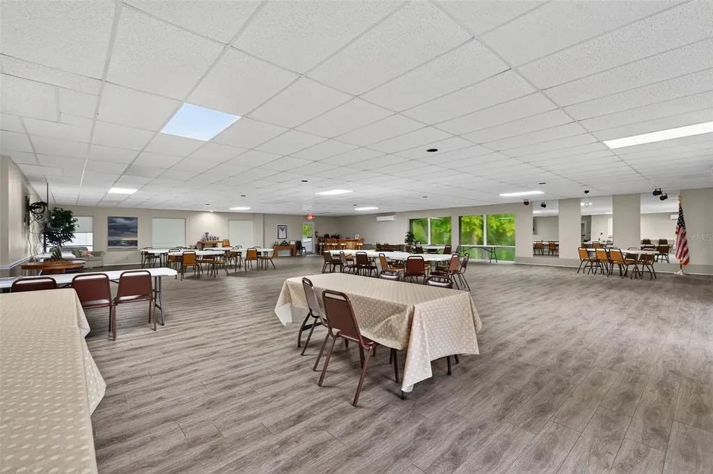 39650 Us Highway 19 N Tarpon Springs FL 34689