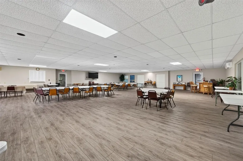 39650 Us Highway 19 N Tarpon Springs FL 34689