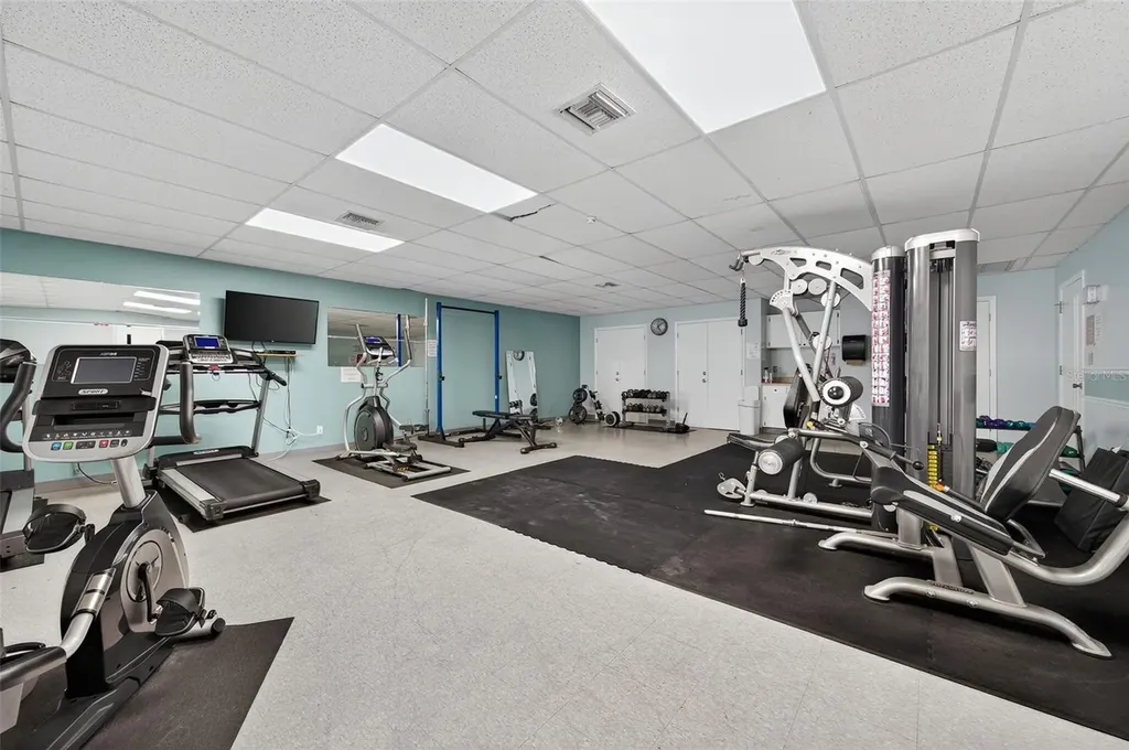 39650 Us Highway 19 N Tarpon Springs FL 34689