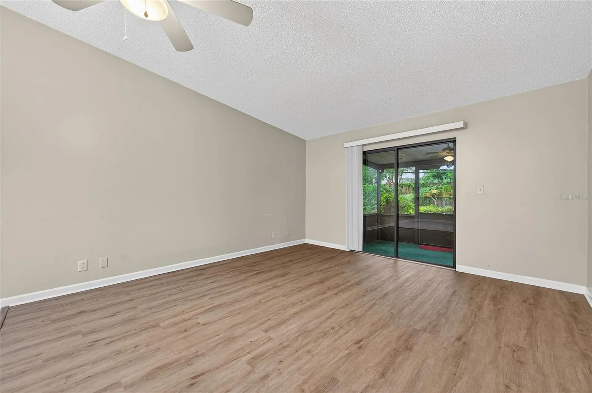39650 Us Highway 19 N Tarpon Springs FL 34689