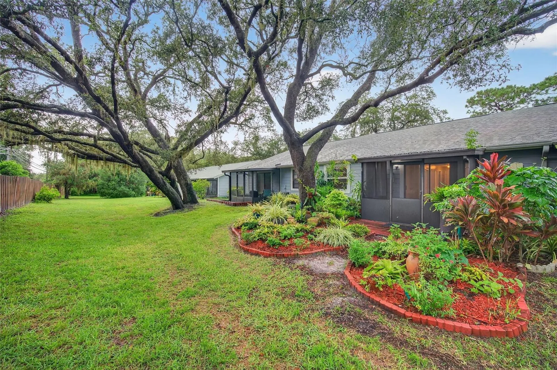 39650 Us Highway 19 N Tarpon Springs FL 34689