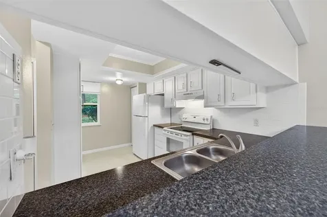 39650 Us Highway 19 N Tarpon Springs FL 34689
