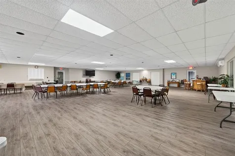 39650 Us Highway 19 N Tarpon Springs FL 34689