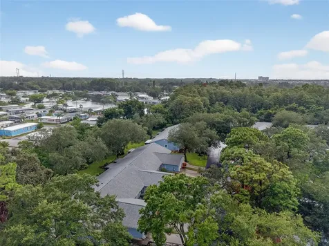 39650 Us Highway 19 N Tarpon Springs FL 34689