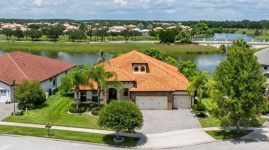 2521 Shoal Bass Way Kissimmee FL 34746