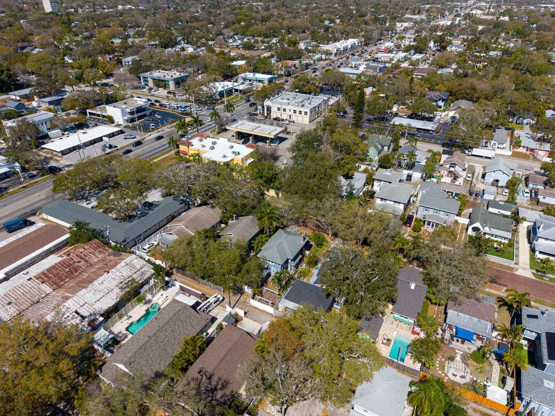 304 21st Avenue N St Petersburg FL 33704