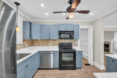 304 21st Avenue N St Petersburg FL 33704