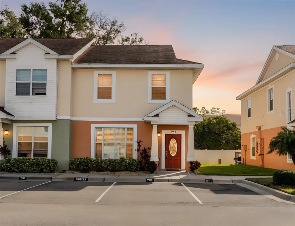253 Alexander Woods Drive Plant City FL 33563