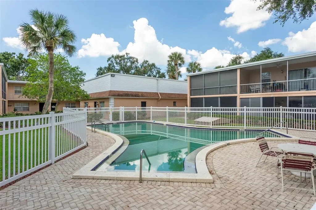 4718 Christa Court Tampa FL 33614