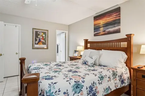 4718 Christa Court Tampa FL 33614