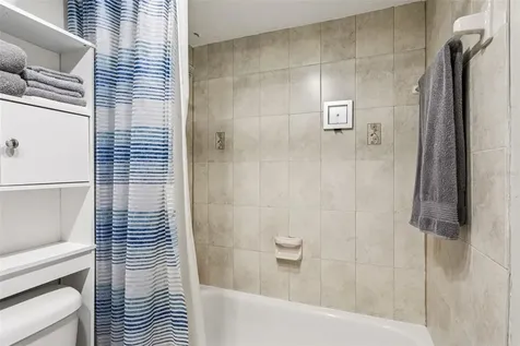 4718 Christa Court Tampa FL 33614