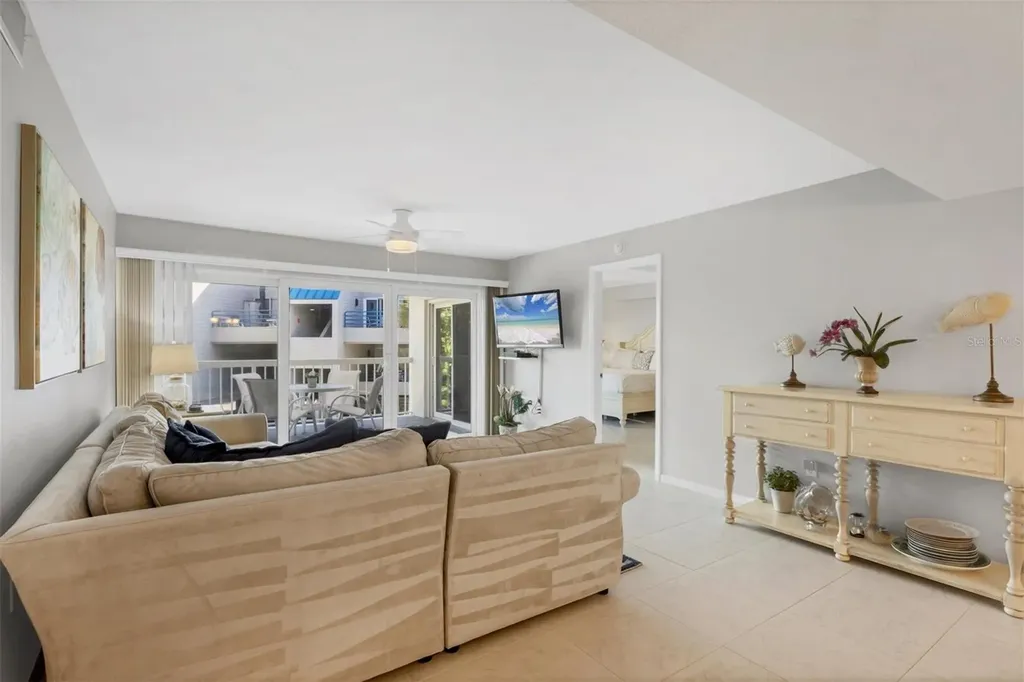 2380 N Beach Road Englewood FL 34223