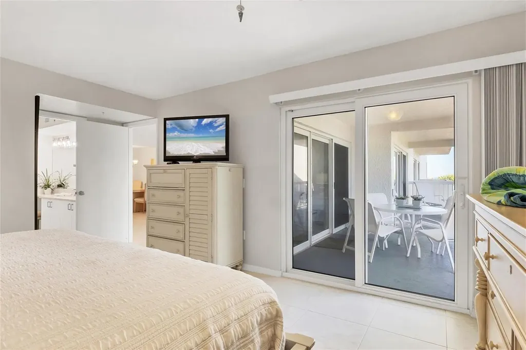 2380 N Beach Road Englewood FL 34223