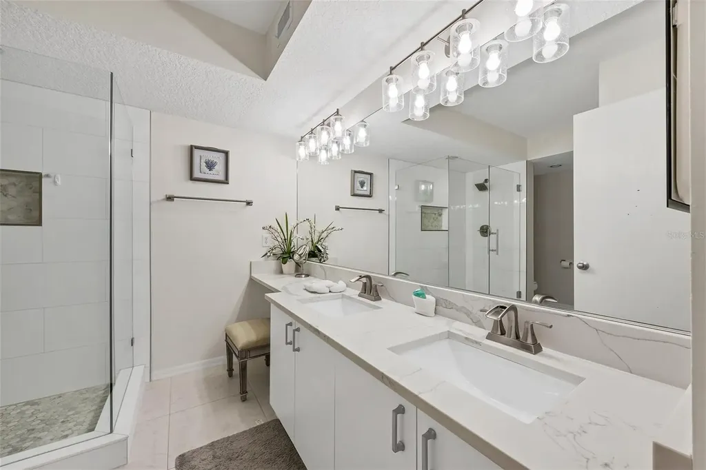 2380 N Beach Road Englewood FL 34223