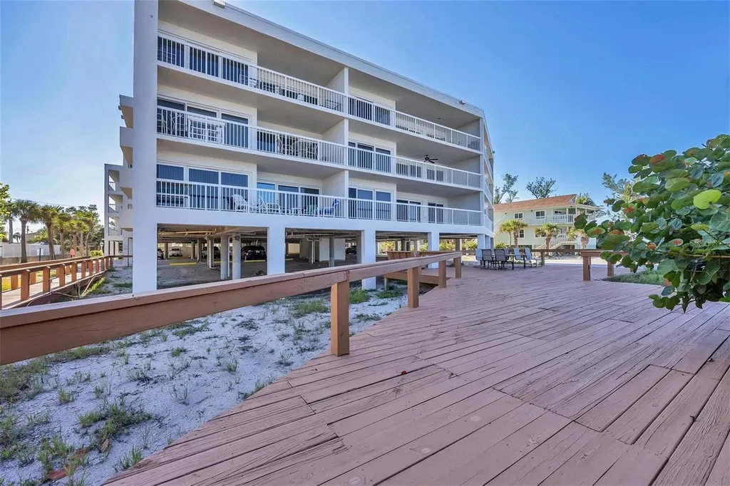 2380 N Beach Road Englewood FL 34223