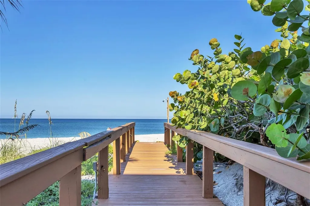 2380 N Beach Road Englewood FL 34223